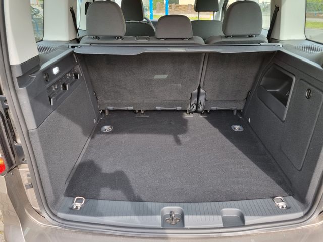 VW  Caddy Basis 1,5 TSI 84 KW, Mojave Beige Metallic