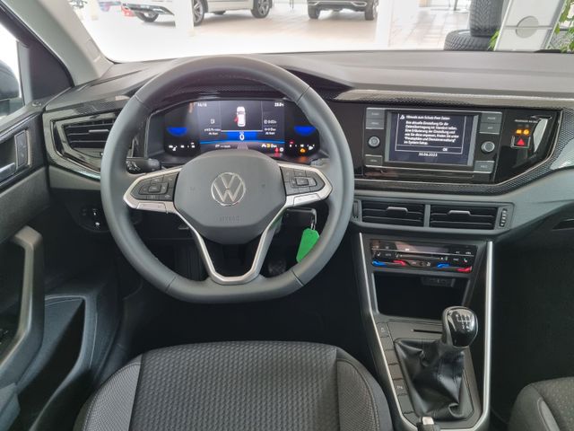 VW  Polo VI Life 70KW Klimaaut.,LED,SHZ,PDC-Kamera, Rauchgrau Metallic