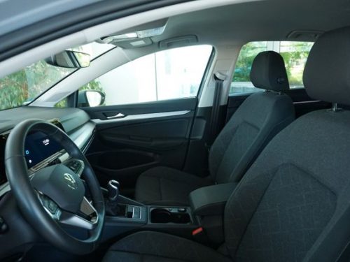 VW  Golf VIII Life 1,5 TSI 96 kW*Kamera*IQ-Light, Mondsteingrau