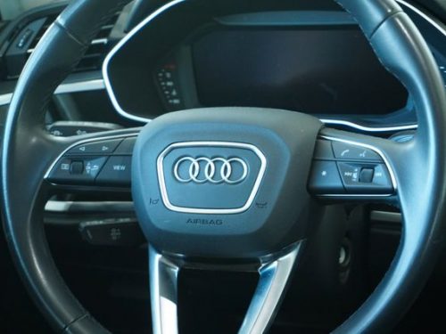 AUDI  Q3 Sportback 35 TFSI S-line*AppConnect*Navi, Mythosschwarz Metallic