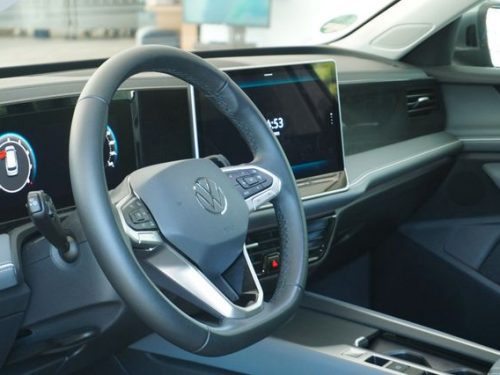 VW  Passat Variant 1.5 eTSI 110 kW Business*Kamera, Diabasgrau Metallic