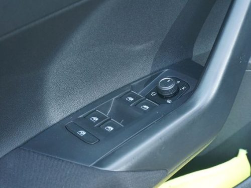 VW  Taigo Life Move 1,5 TSI 110 kW*DSG*PDC*IQ-Light, Deep Black Perleffekt