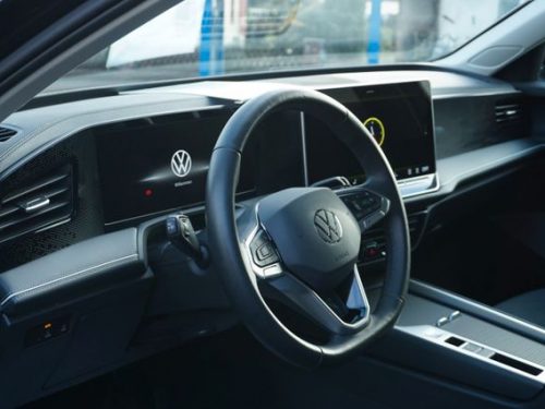 VW Passat Variant Business 1.5 eTSI 110 kW*Navi*AHK, MYTHOS BLACK