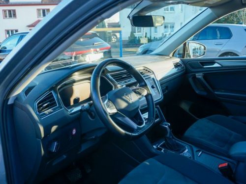 VW  Tiguan Allspace Elegance 4Motion TDI 147 KW, PYRIT SILBER